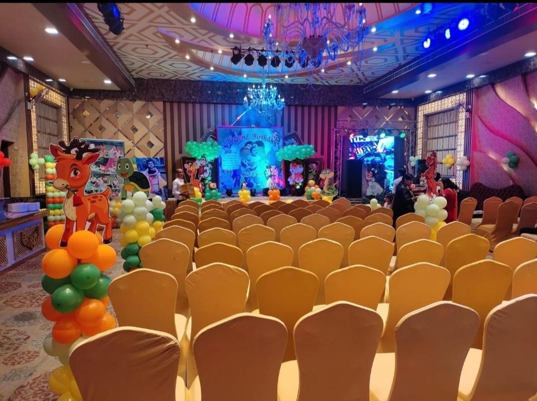Hotel Sanjay Galaxy,Kanpur Exteriör bild