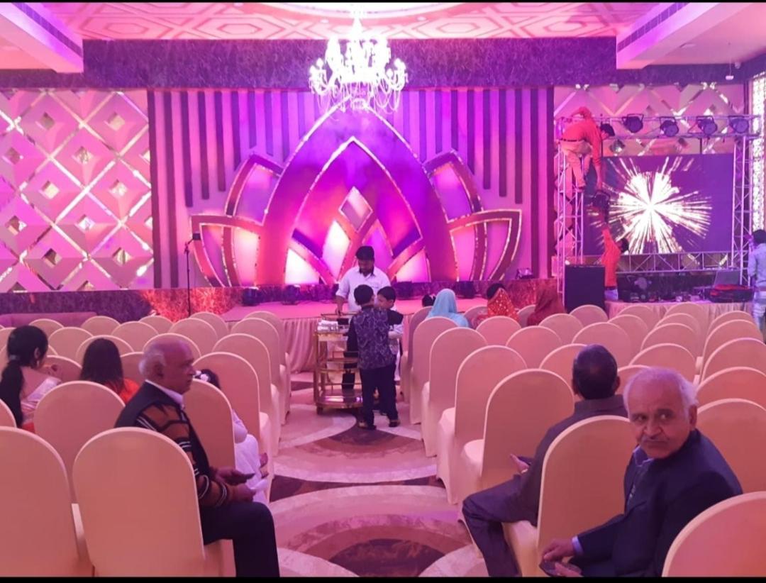 Hotel Sanjay Galaxy,Kanpur Exteriör bild